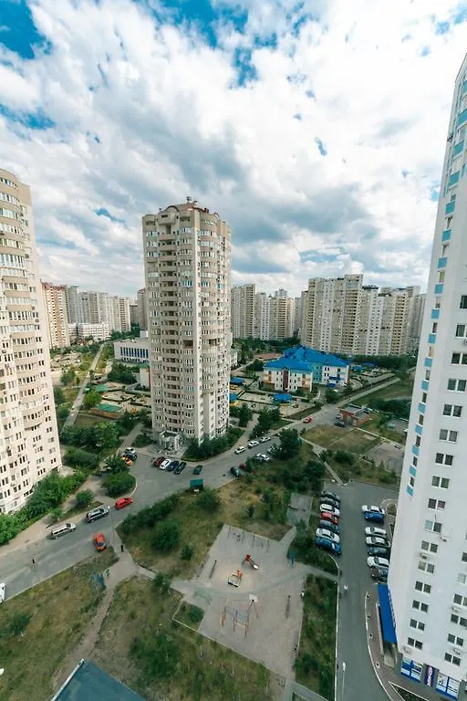 Apartment On Urlovskaya 23A Kijev